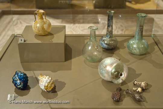Phönizisches Glas im Nationalmuseum Beirut