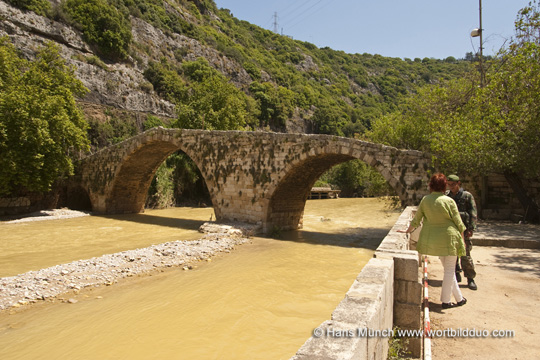 Römische Brücke über den Nahr eö-Kalb